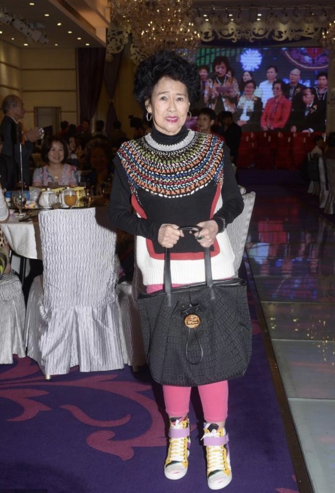 84岁粤剧巨星吴君丽离世,TVB《毕打自己人》