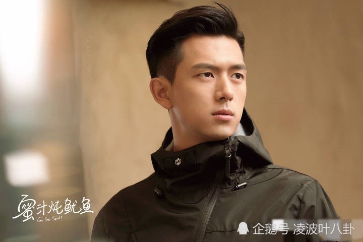 杨紫和李现新剧海报曝光,而让网友们更期待的