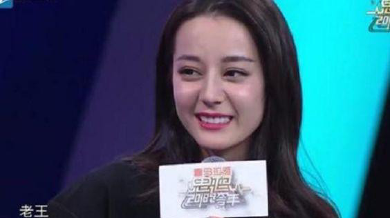 明星点外卖用什么名字:杨幂真自恋,张艺兴接地