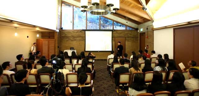 在5G时代和折叠屏手机即将来临之际,华为或将