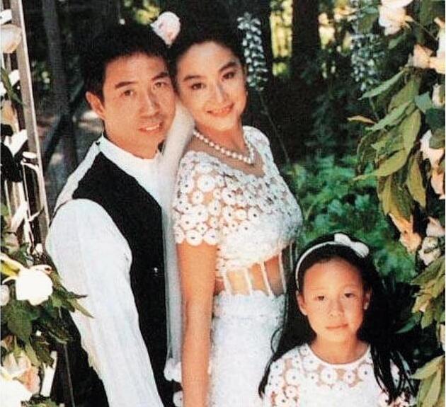 秦汉称:不知道林青霞离婚了,不可能与其复合,一个人更