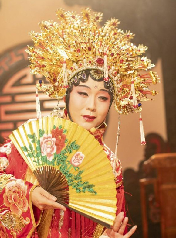 李玉刚发福了?再现贵妃醉酒造型脸蛋圆润不少,但却仙气全无!
