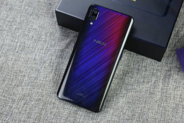 vivo nex星迹版:全新渐变配色 零界全面屏,业界无对手