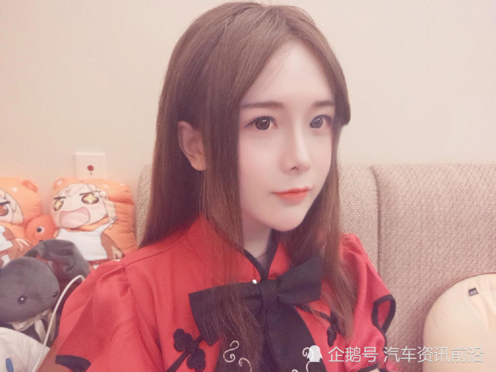 给女装大佬轩墨宝宝戴绿帽的前女友晒自拍引热议:仙女