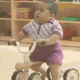 超全印尼小胖孩tatan动态表情包合集!祝大家假期快乐!