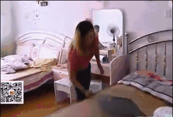 对于妻子的说法一脸