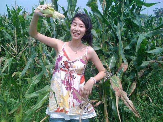 农村女大学生到了30岁还是单身,剩男这么多,为什么嫁不出去?