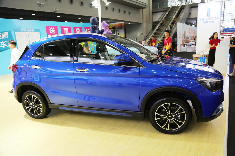 领途汽车k-one 小型纯电suv,深圳国际车展实拍!