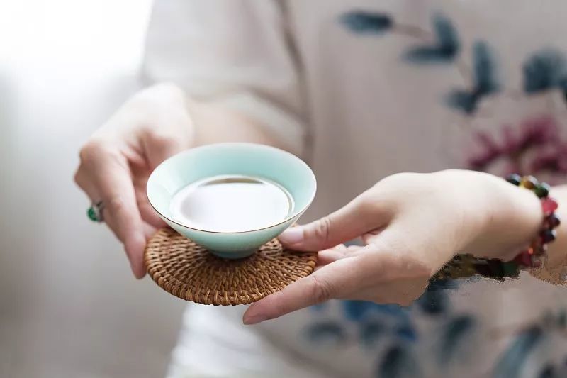 闻茶香的