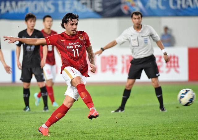 中国足球技术排名提升 压死敌_学生时代体育