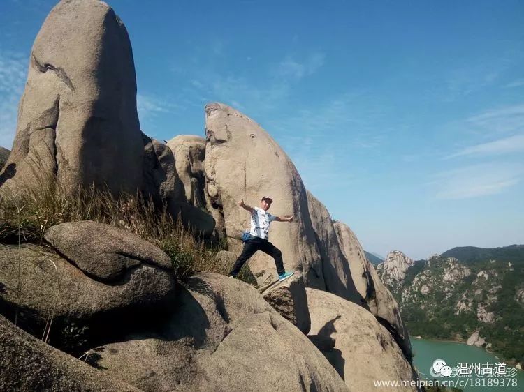 大罗山七尖尖尖通天，连绵而行山色无边