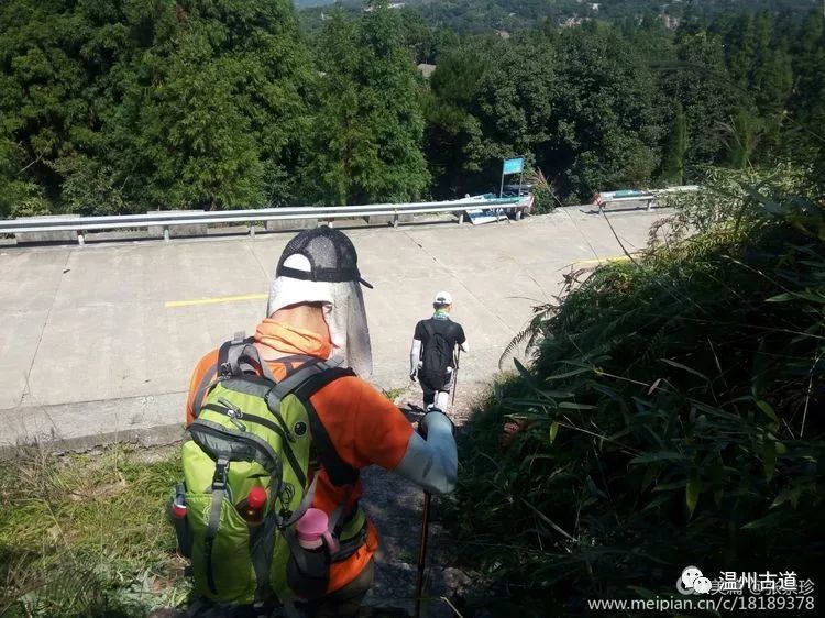 大罗山七尖尖尖通天，连绵而行山色无边