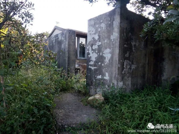 大罗山七尖尖尖通天，连绵而行山色无边