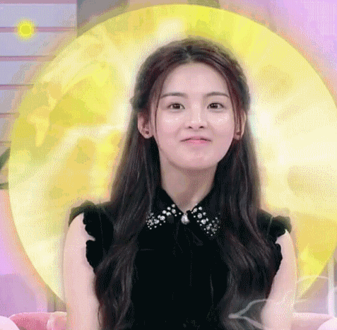 没有信小呆和杨超越的锦鲤属性，你可以来款“锦鲤妆”呀!