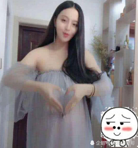 抖音小姐姐怀孕热舞,身材火辣透视装出镜,网友:她都怀