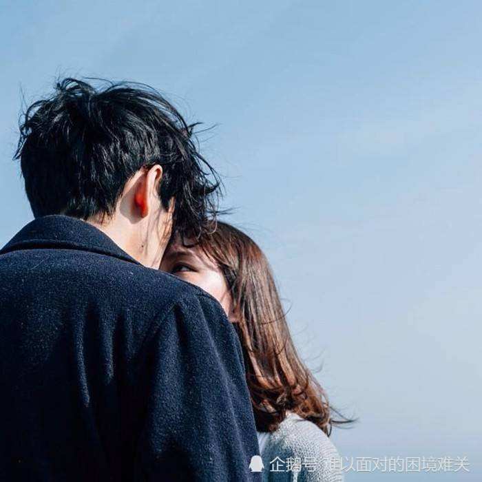 情侣接吻时,男生做出这五个动作最让女生尴尬,最后一个没眼看