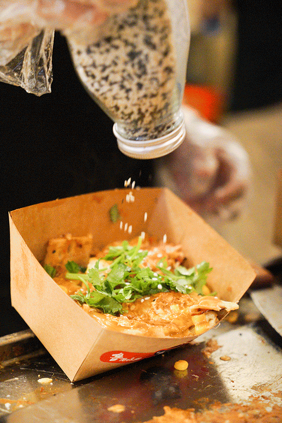 排队排到腿软,宁波超高人气的铁板料理-烤冷面,你pick