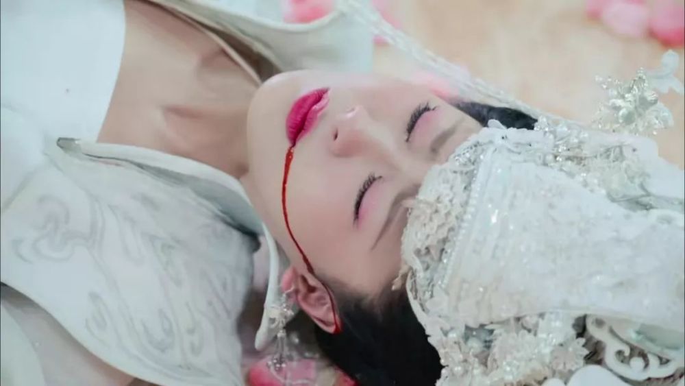 影视剧里一受伤就吐血是认真的吗