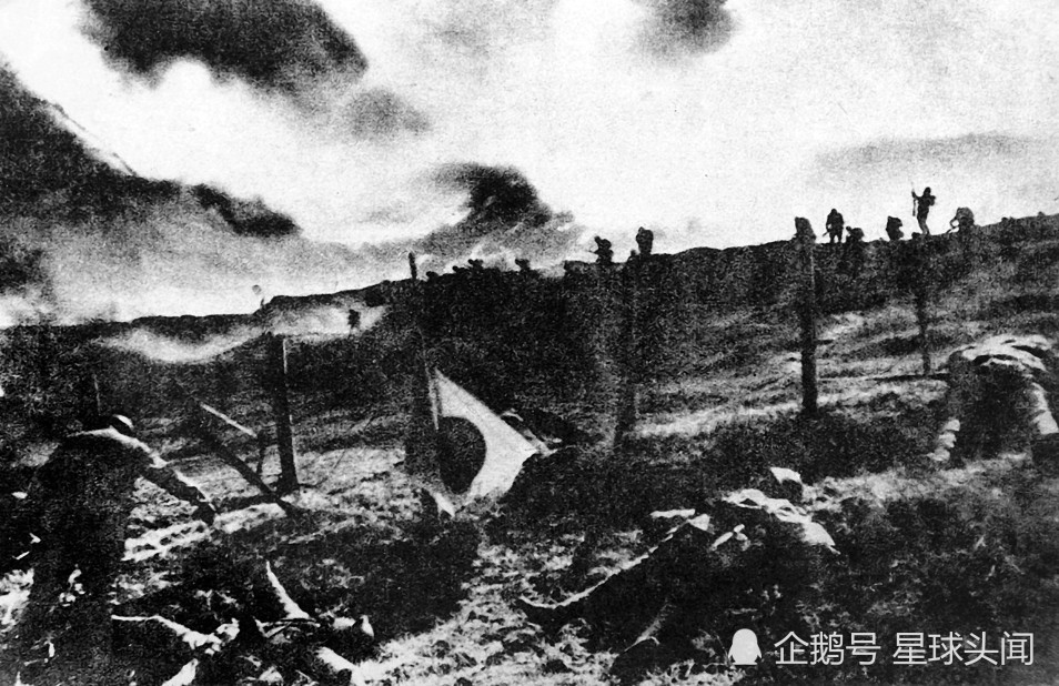 国外镜头下的血战台儿庄 敢死队员腰间围满手榴弹不畏
