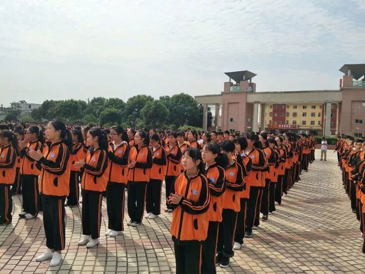 桐城吴汝纶公学802班!用镜头记录他们的青春!