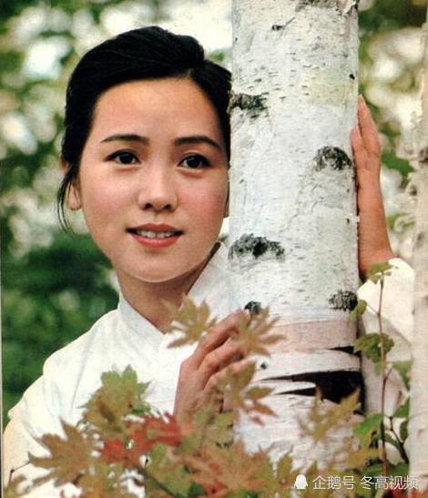 60岁洪学敏近照:演12年配角转行从商,曾欠债百万感情