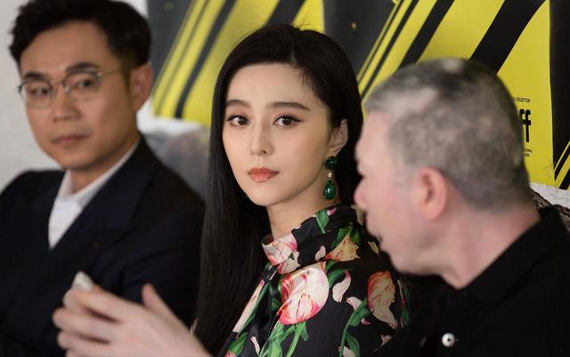 范冰冰绿色碎花裙,重新美回360度无死角!