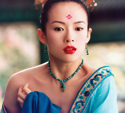 梁朝伟情到深处,不禁粗暴撕去章子怡衣服,网友:章子怡