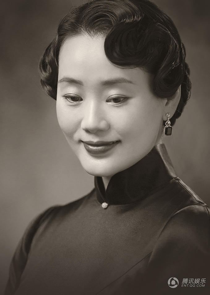  林依轮 拍复古全家福 妻子美儿子帅_腾讯网触屏