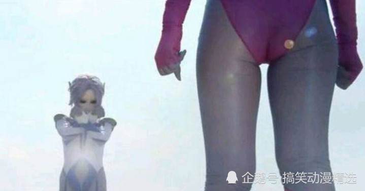 奥特曼:被虐的最惨的五个女奥特曼,皮套被撕破,网友