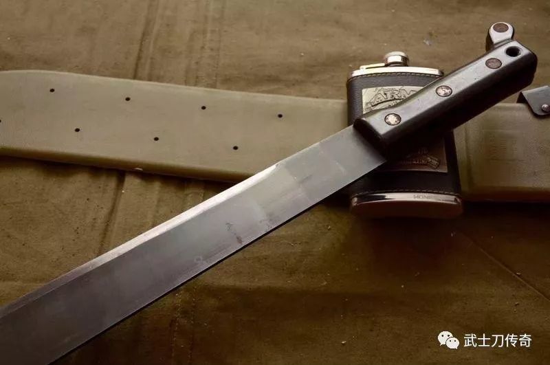 经典名刀美军越战军刀,跟中国的抗战大刀相比如何?