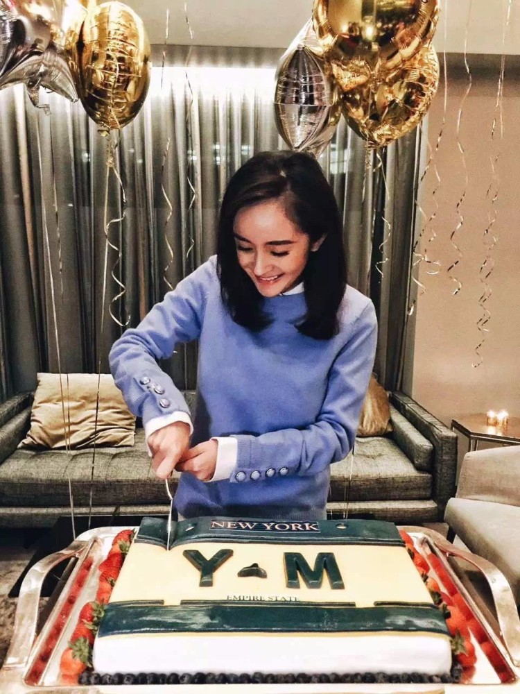 校花校草是青春里最大的事儿_大申网_腾讯网