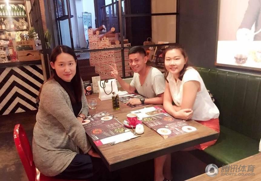  刘子歌 将嫁50岁恩师 师徒相差23岁_腾讯网触