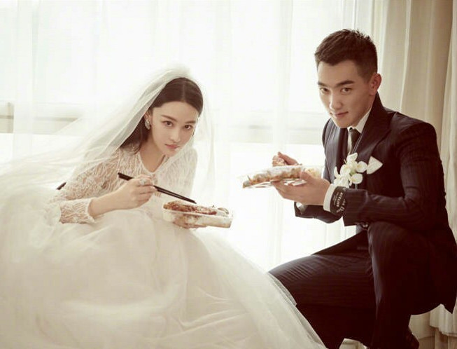 一言不合直接公布结婚的6对明星夫妻,宋仲基宋慧乔也是!