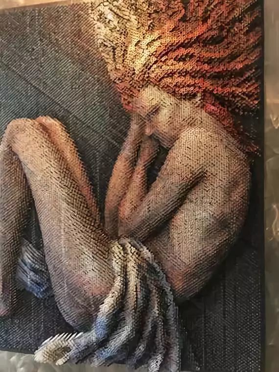 用上万个螺丝钉 扭 出的画像 立体效果如同雕塑 看点快报