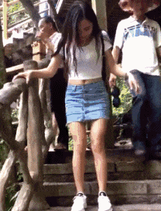 gif搞笑趣图:你们这是玩的什么游戏啊!教教我呗!