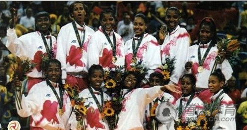 女排世界杯:中国三冠 古巴伟业无人及_学生时