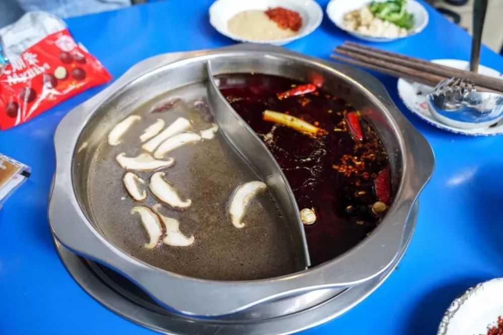 这家串串虽然在抖音上有8.4万点赞,但不妨碍