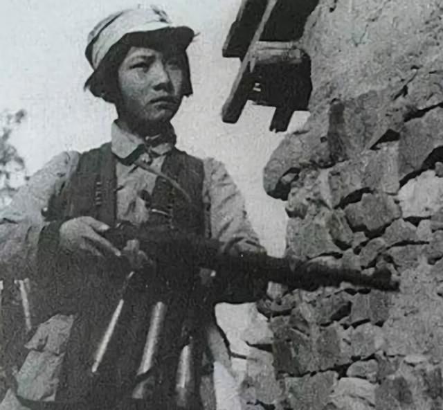 八路军真实老照片,女八路貌美如花,图6看了热血沸腾
