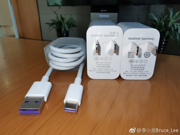 华为mate20原装充电器,华为p10原装充电器型号 3,别的华为充电器给华为mate20 pro充电情况
