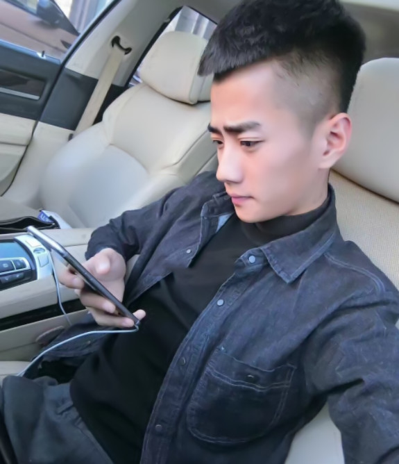 刘叉叉回归,高迪实力助阵 开播两次为其甩人,网友:智商感人!