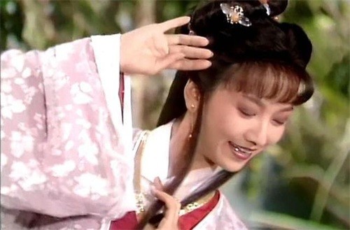 《新白娘子传奇》痴情绝色胡媚娘,许仕林真的爱过她吗?