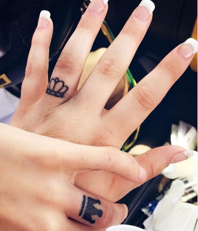 2张比婚戒更具意义的极简创意手指纹身