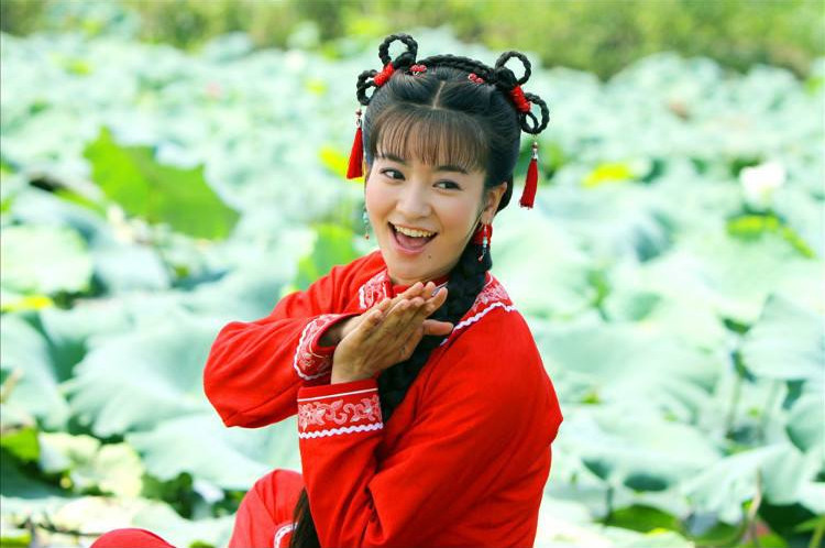 相信大家都知道李晟,她在2010年在翻拍的《还珠格格》中饰演"小燕子".