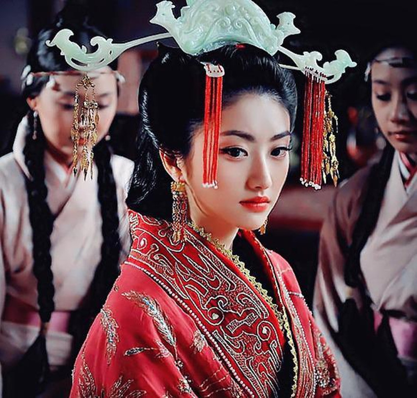 有人议论皇帝老婆