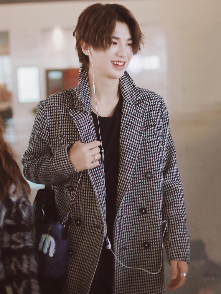 格子风衣帅哥_町田启太格子风衣(2)