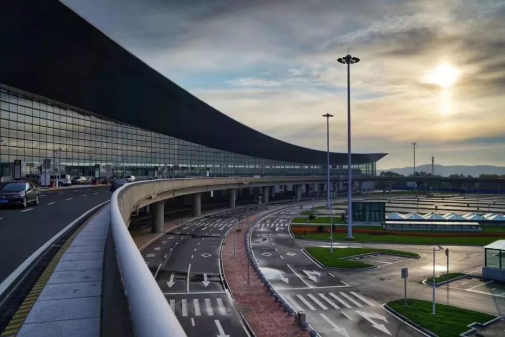 t2航站楼28日启用 10月28日早6时起,长春龙嘉国际机场t2航站楼正式