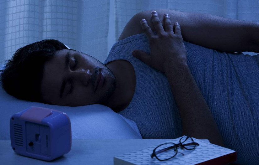 男人晚上睡觉时,若出现3种"情况",可能是肾脏"支撑不住"了
