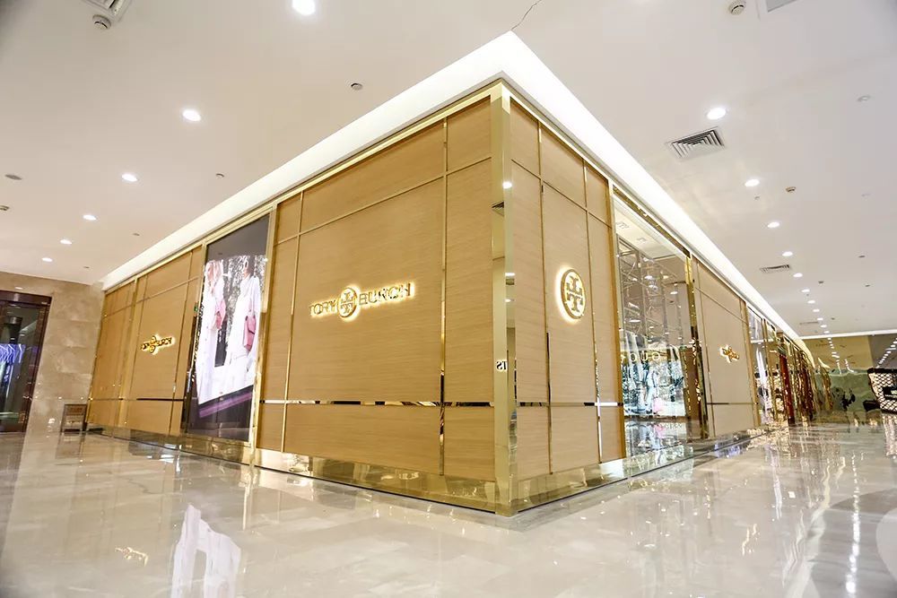 地址:太原王府井百货1f tory burch