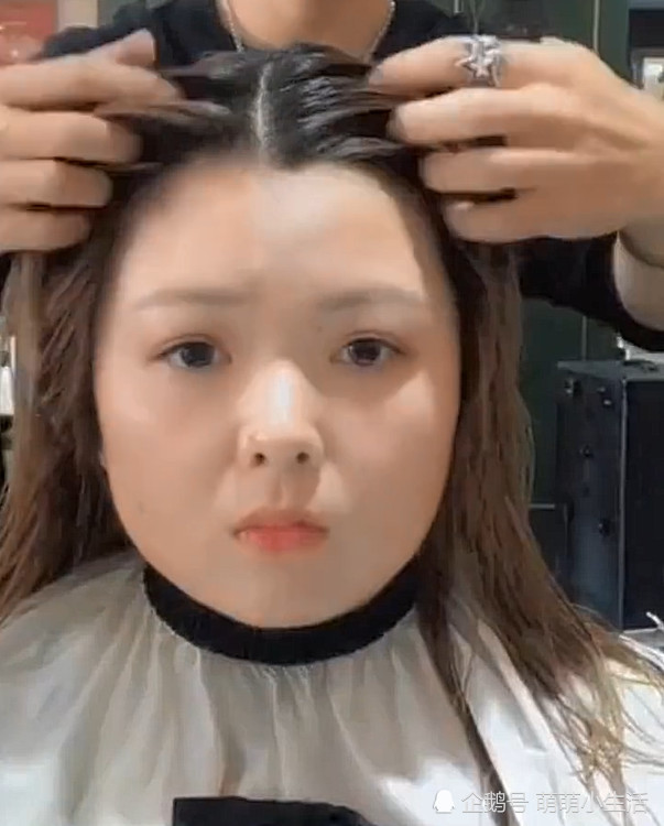 小姐姐天生长宽脸,染完演示青铜变王者 网友