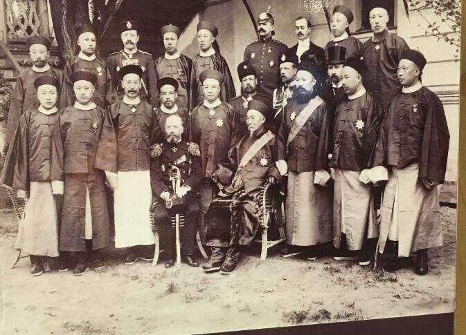 伊藤博文崛起之路 他比李鸿章多的不只是运气 还有眼界 看点快报